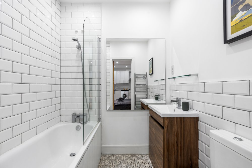 Seagull Studio – bathroom